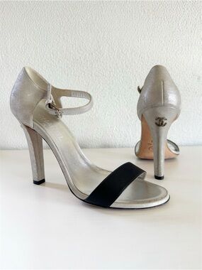 Chanel CC Logo Ankle Strap Sandals Metallic Silver Black EU 40.5 US 10.5